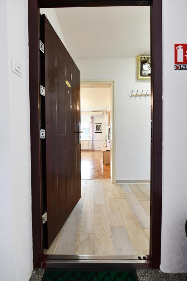 Apartman Petra พลิตวิชกา เยเซรา ภายนอก รูปภาพ